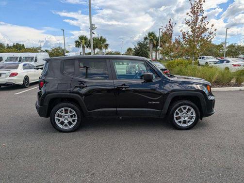 2023 Jeep Renegade Latitude