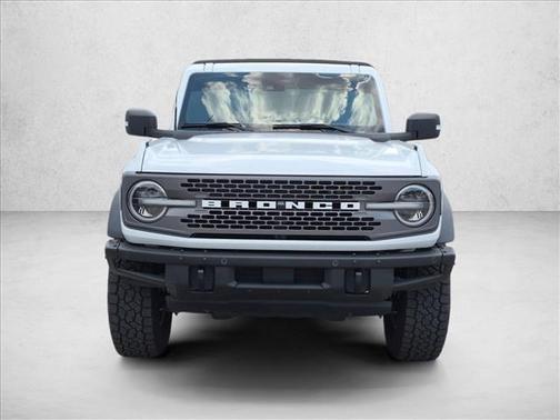 Oxford White 2023 Ford Bronco Badlands
