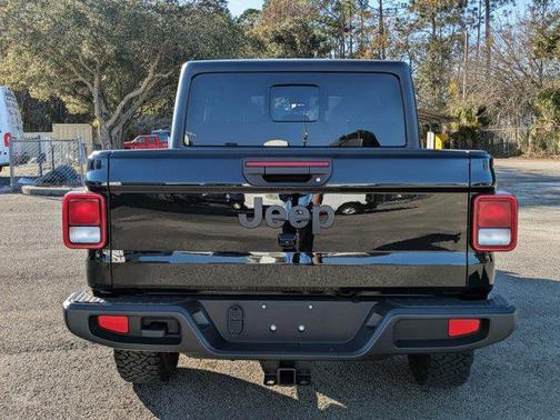 2024 Jeep Gladiator Sport S