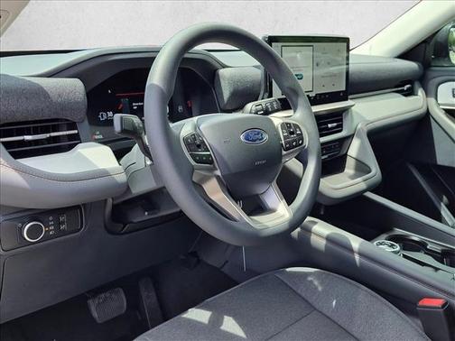 Space White Metallic 2026 Ford Explorer Active
