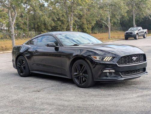 2016 Ford Mustang EcoBoost Premium