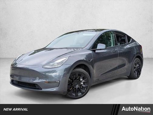 2022 Tesla Model Y Long Range Dual Motor All-Wheel Drive