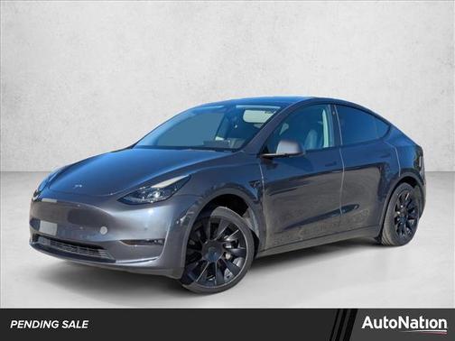 2022 Tesla Model Y Long Range Dual Motor All-Wheel Drive