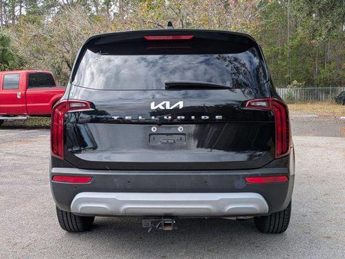 2022 Kia Telluride LX