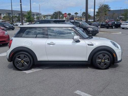 Nanuq White Metallic 2024 MINI Hardtop Cooper S