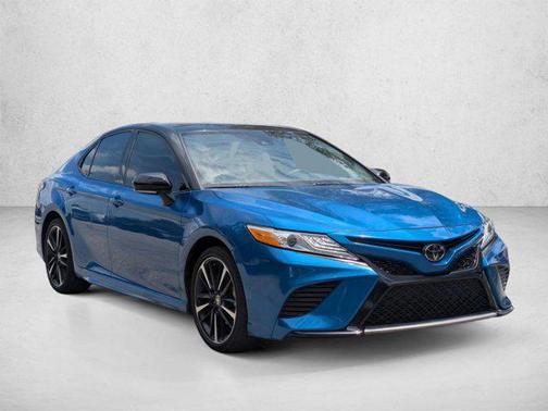 Blue Streak/Midnight Black Metallic 2020 Toyota Camry XSE