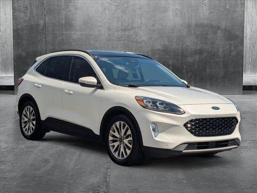 2020 Ford Escape Titanium