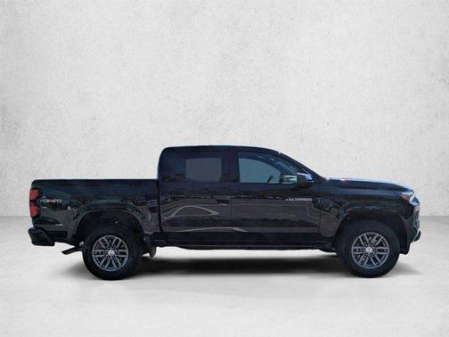 Black 2025 Chevrolet Colorado LT