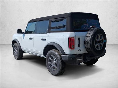 Oxford White 2026 Ford Bronco Big Bend