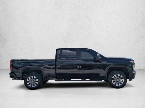 Mosaic Black Metallic 2022 Chevrolet Silverado 2500 Custom