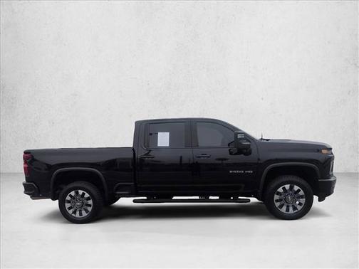 Mosaic Black Metallic 2022 Chevrolet Silverado 2500 Custom