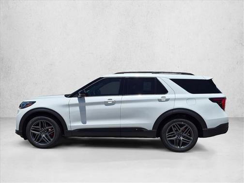 Star White Metallic Tri-Coat 2026 Ford Explorer ST