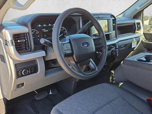 Agate Black Metallic 2027 Ford F-250 XL