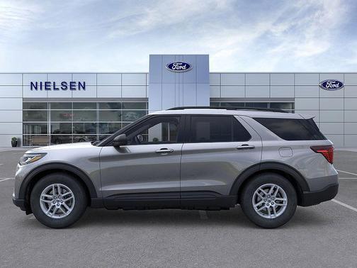 CARBONIZED GRAY METALLIC 2026 Ford Explorer Active