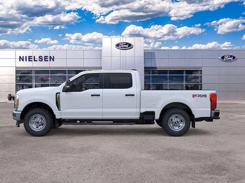 OXFORD WHITE 2026 Ford F-350 XL