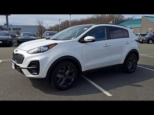 Snow White Pearl 2022 Kia Sportage S