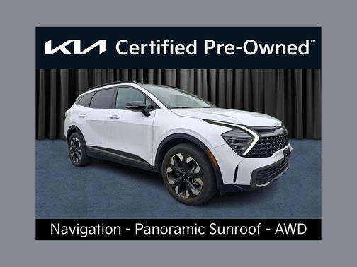 Glacial White Pearl 2024 Kia Sportage X-Line