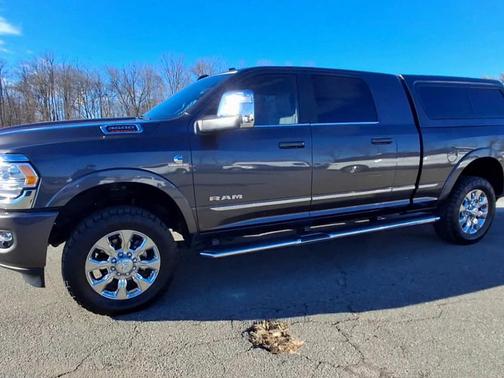 2023 RAM 3500 Limited Mega Cab 4x4 6'4' Box