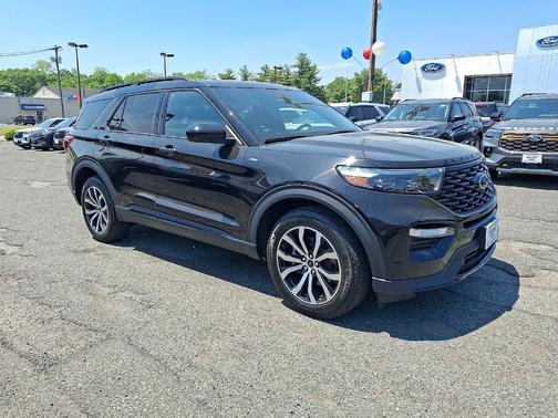 AGATE BLACK METALLIC 2023 Ford Explorer ST-Line