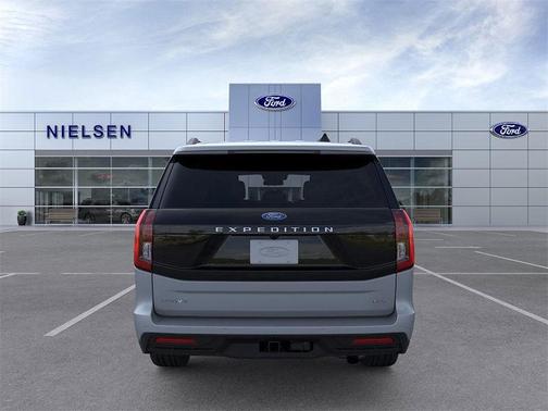 2025 Ford Expedition Max Active 4x4