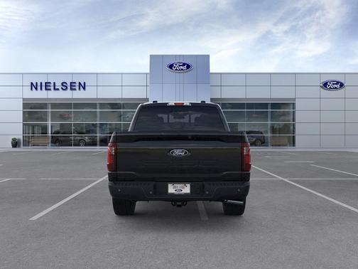 AGATE BLACK METALLIC 2026 Ford F-150 XLT