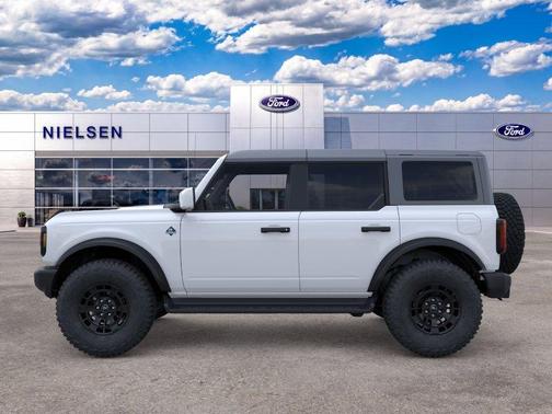 OXFORD WHITE 2026 Ford Bronco Outer Banks