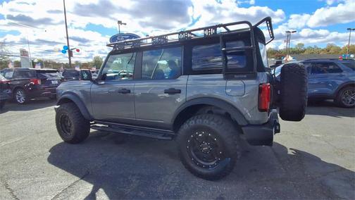 2022 Ford Bronco Base