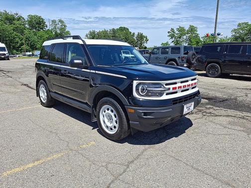 SHADOW BLACK 2023 Ford Bronco Sport Heritage