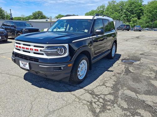 SHADOW BLACK 2023 Ford Bronco Sport Heritage