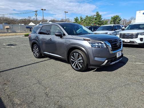 Gun Metallic 2025 Nissan Pathfinder Platinum 4WD