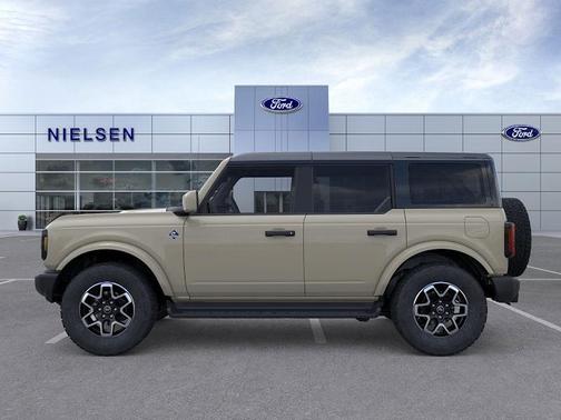 DESERT SAND 2026 Ford Bronco Outer Banks