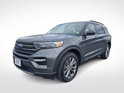 CARBONIZED GRAY METALLIC 2022 Ford Explorer XLT