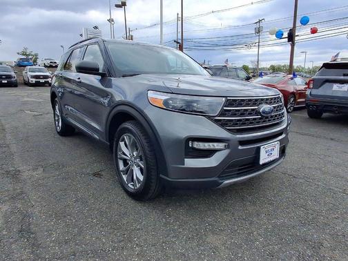 CARBONIZED GRAY METALLIC 2022 Ford Explorer XLT