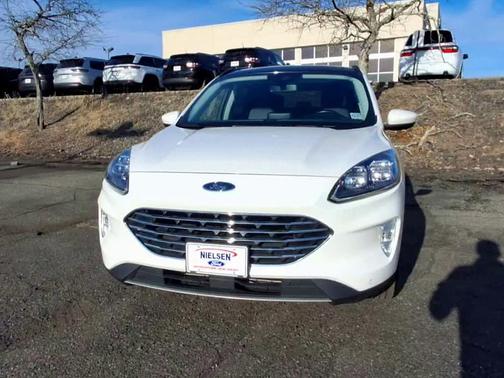 2022 Ford Escape Titanium