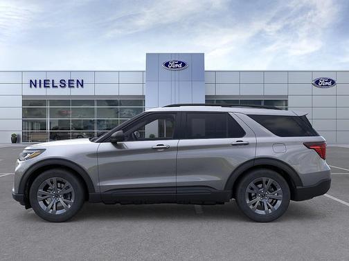 CARBONIZED GRAY METALLIC 2026 Ford Explorer Active w/200A Pkg