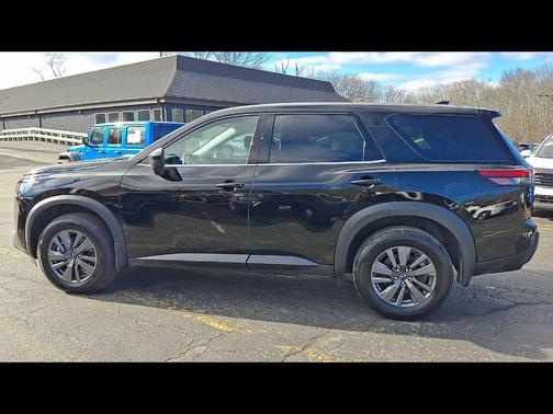Super Black 2025 Nissan Pathfinder S 4WD