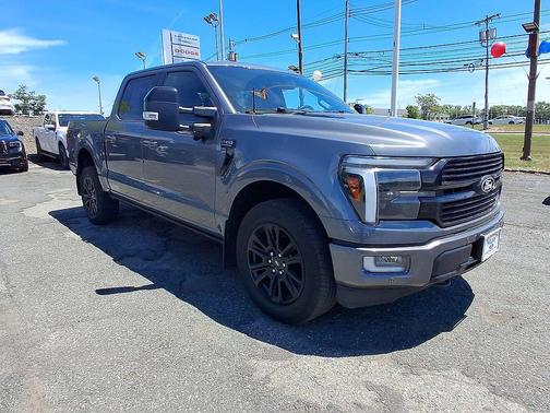 CARBONIZED GRAY METALLIC 2024 Ford F-150 Platinum