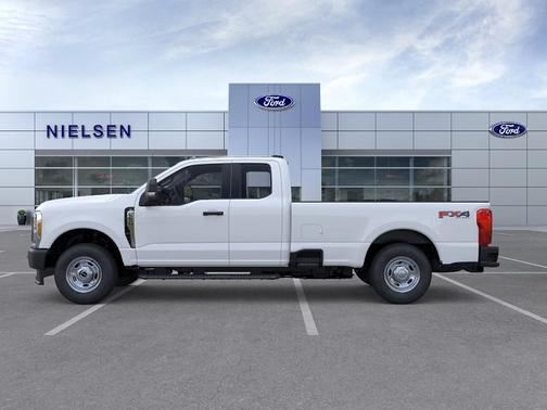OXFORD WHITE 2026 Ford F-250 XL