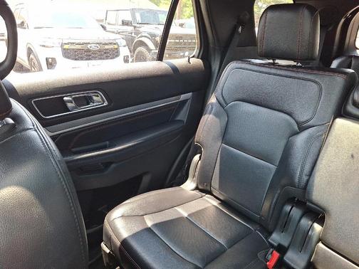 AGATE BLACK METALLIC 2019 Ford Explorer Sport