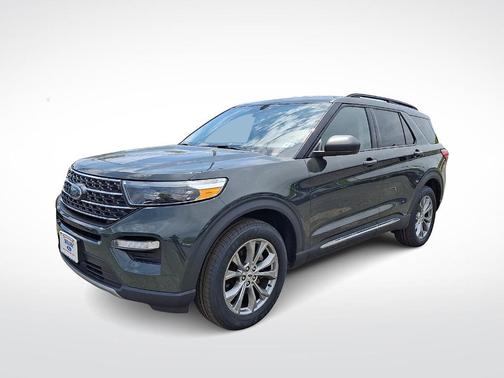 FORGED GREEN METALLIC 2023 Ford Explorer XLT