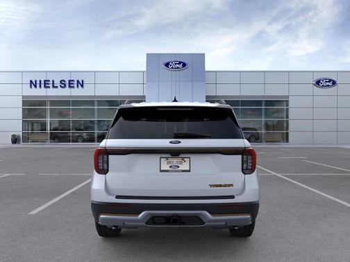 SPACE WHITE METALLIC 2026 Ford Explorer Tremor