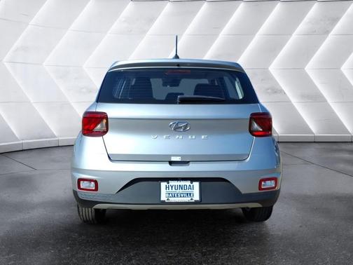 2025 Hyundai VENUE SE