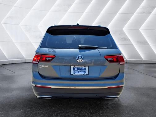 Platinum Gray Metallic 2021 Volkswagen Tiguan 2.0T SEL