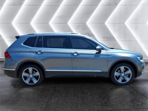 Platinum Gray Metallic 2021 Volkswagen Tiguan 2.0T SEL