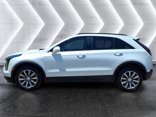 Crystal White Tri-Coat 2020 Cadillac XT4 Sport
