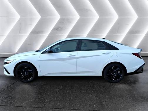 White 2026 Hyundai ELANTRA SEL Sport
