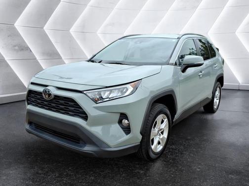 Lunar Rock 2021 Toyota RAV4 XLE