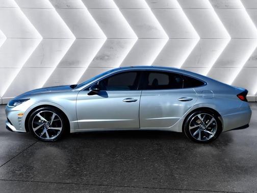 2022 Hyundai SONATA SEL Plus