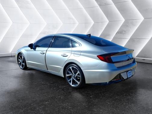 2022 Hyundai SONATA SEL Plus