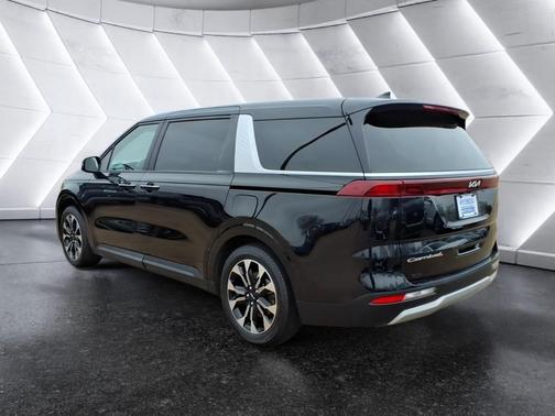 2022 Kia Carnival EX